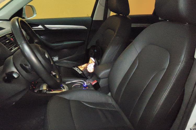 Used Audi Q3 2017 35 TFSI quattro all-wheel drive fashion model Left Front Seat