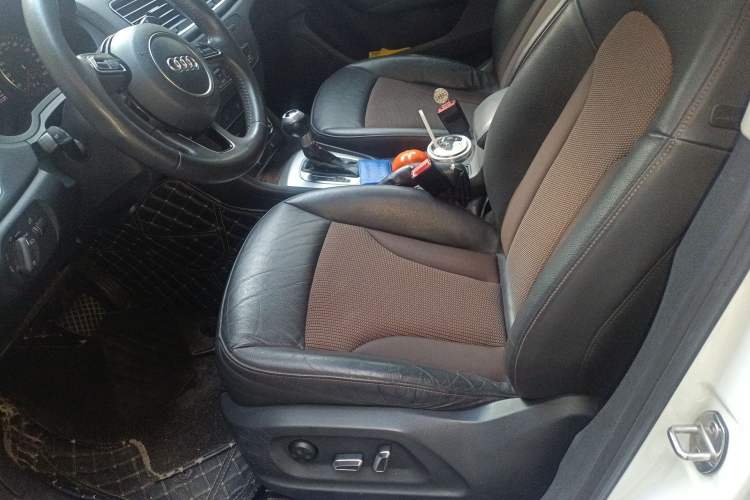 Used Audi Q3 2017 30 TFSI Fashion Model Left Front Seat