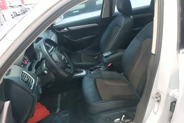 Used Audi Q3 2017 30 TFSI Fashion Model Left Front Seat