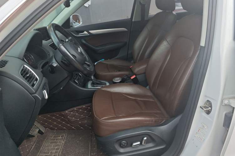 Used Audi Q3 2017 30 TFSI Fashion Model Left Front Seat