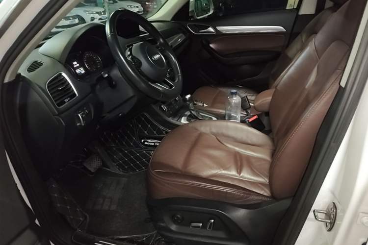 Used Audi Q3 2017 35 TFSI Style Edition Left Front Seat