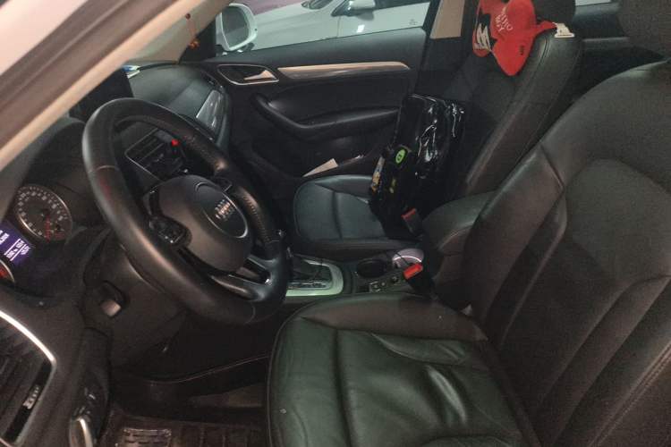 Used Audi Q3 2017 35 TFSI quattro all-wheel drive fashion model Left Front Seat