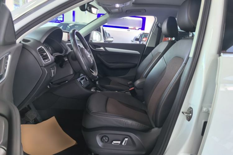 Used Audi Q3 2017 35 TFSI Fashion Model Left Front Seat