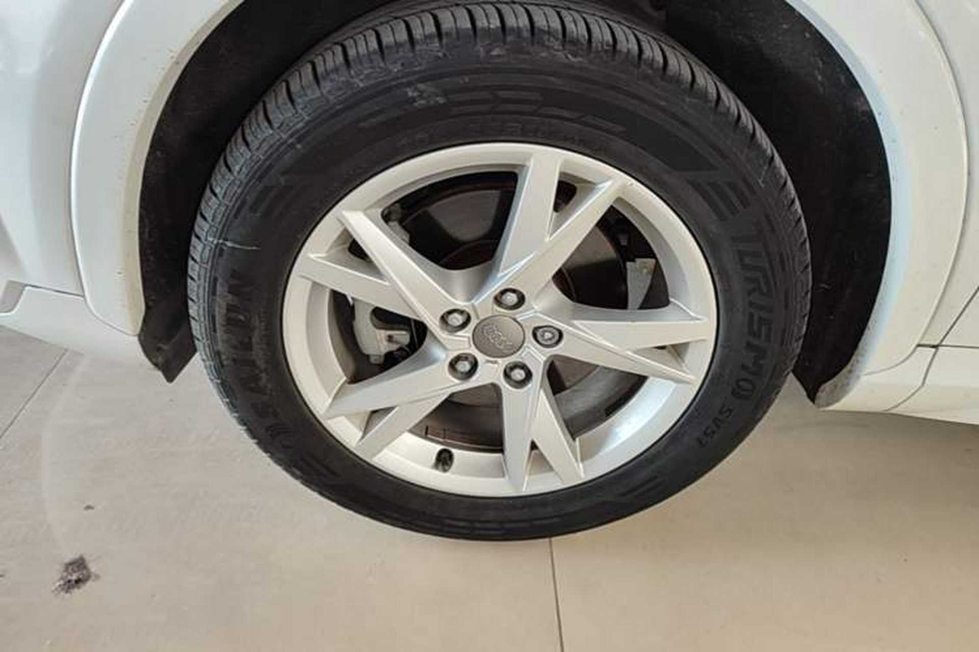 Used Audi Q3 2017 30 TFSI Fashion Model Left Front Wheel Hub