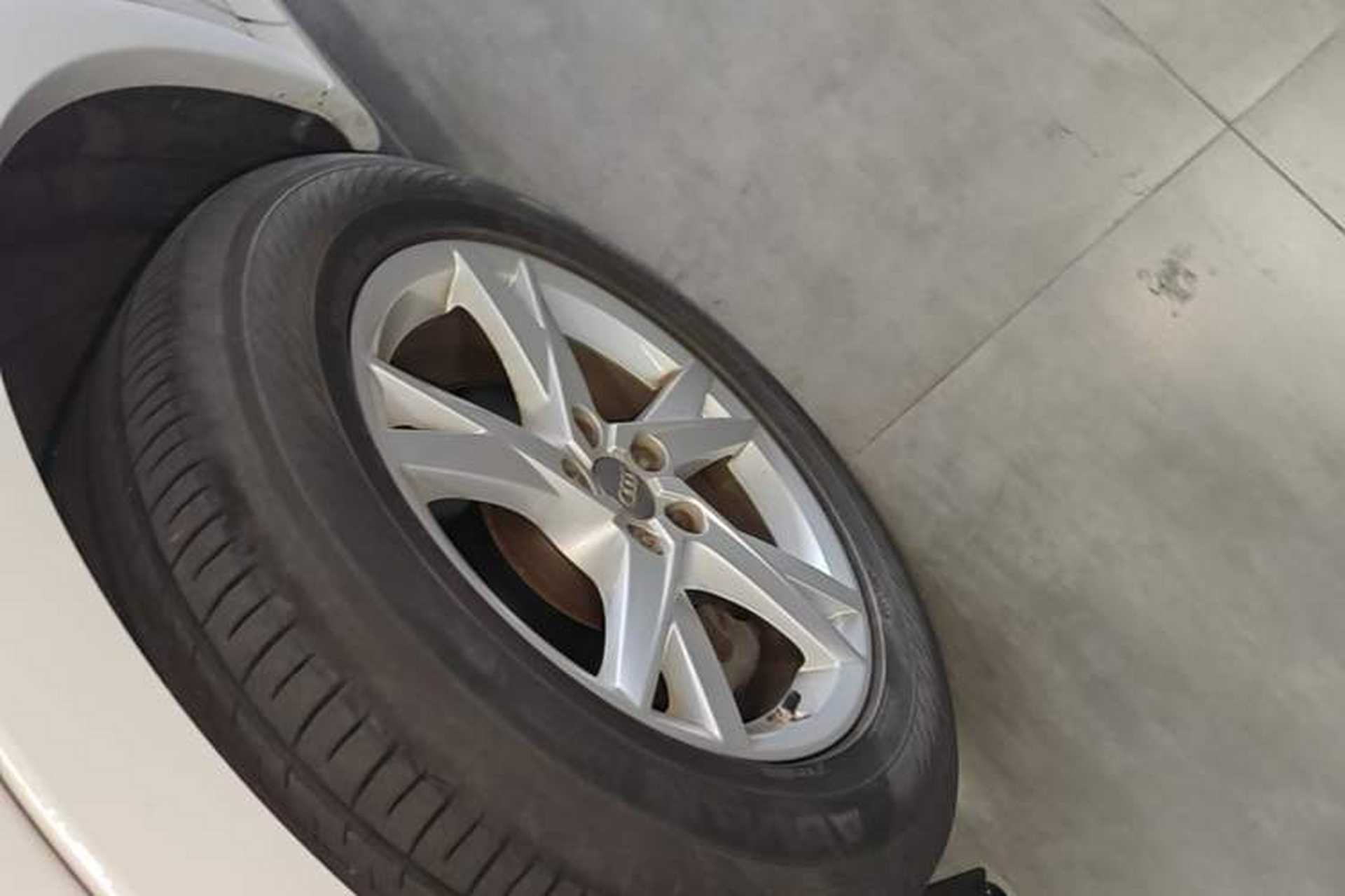Used Audi Q3 2017 30 TFSI Fashion Model Left Front Wheel Hub