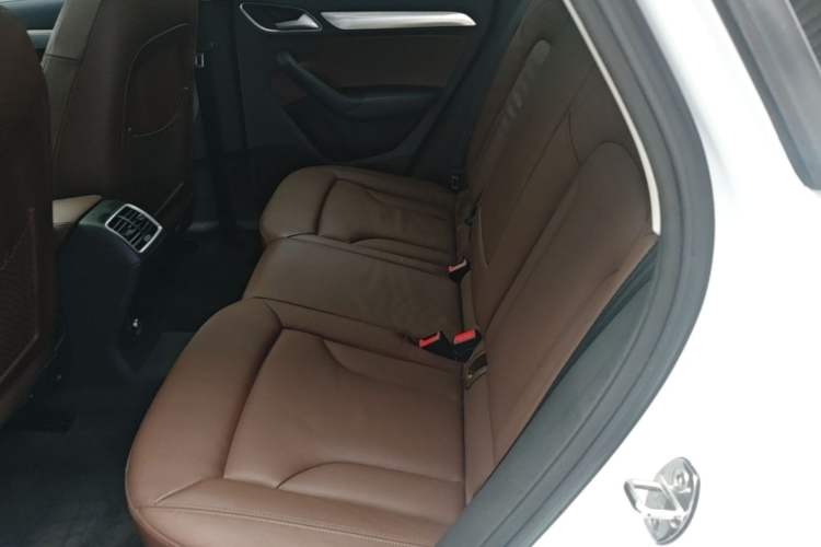 Used Audi Q3 2017 35 TFSI quattro all-wheel-drive sport model Left Rear Seat