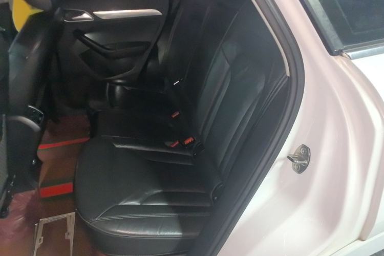 Used Audi Q3 2017 35 TFSI quattro all-wheel drive fashion model Left Rear Seat