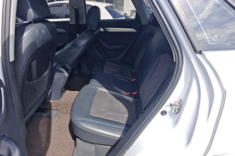 Used Audi Q3 2017 40 TFSI quattro all-wheel-drive sport model Left Rear Seat