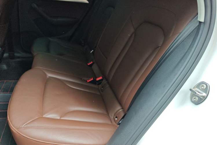Used Audi Q3 2017 35 TFSI quattro all-wheel drive fashion model Left Rear Seat