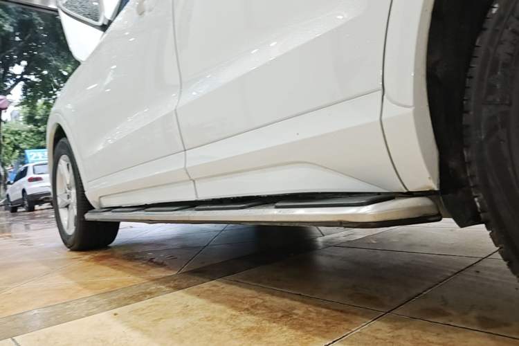 Used Audi Q3 2017 30 TFSI Fashion Model Left Side Sill