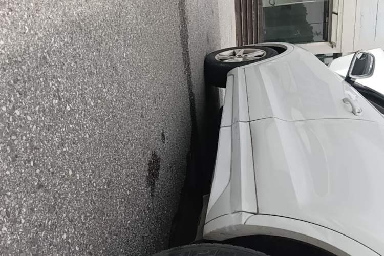 Used Audi Q3 2017 30 TFSI Fashion Model Left Side Sill