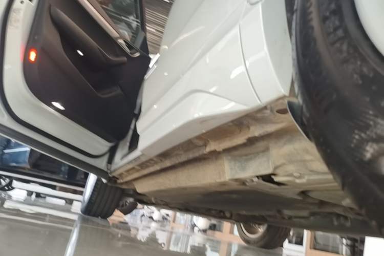 Used Audi Q3 2017 30 TFSI Fashion Model Left Side Sill
