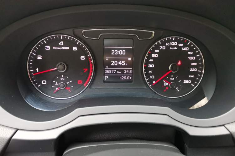 Used Audi Q3 2017 30 TFSI Fashion Model Odometer Close Up