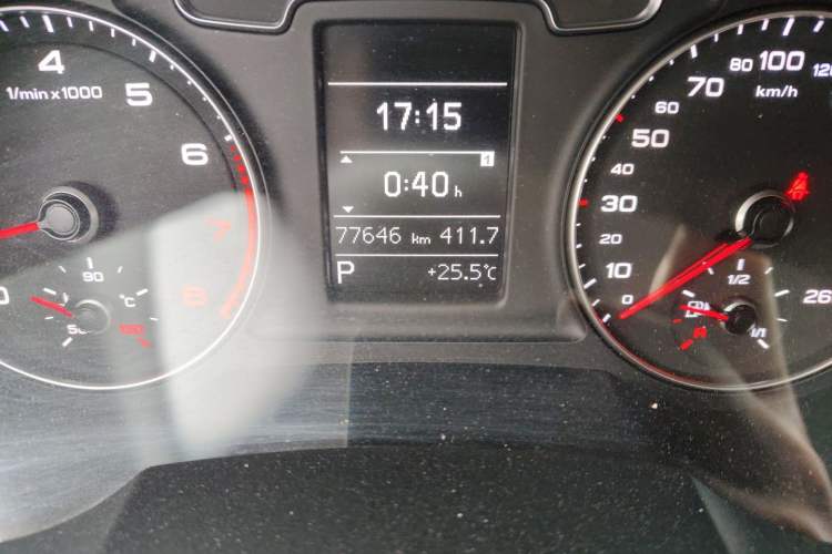 Used Audi Q3 2017 30 TFSI Fashion Model Odometer Close Up