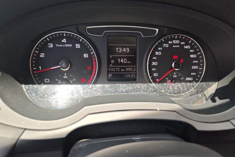 Used Audi Q3 2017 30 TFSI Fashion Model Odometer Close Up