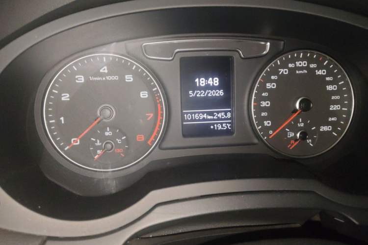 Used Audi Q3 2017 30 TFSI Fashion Model Odometer Close Up