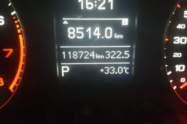 Used Audi Q3 2017 30 TFSI Fashion Model Odometer Close Up