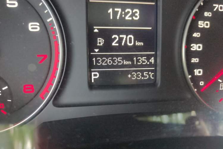 Used Audi Q3 2017 30 TFSI Fashion Model Odometer Close Up