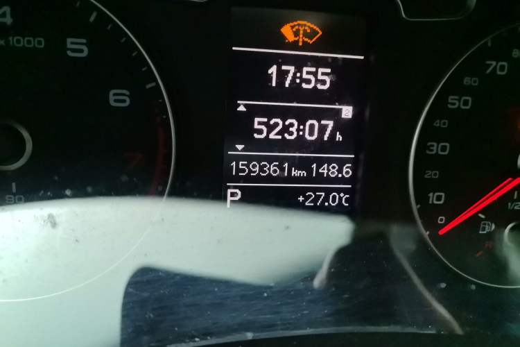 Used Audi Q3 2017 30 TFSI Fashion Model Odometer Close Up