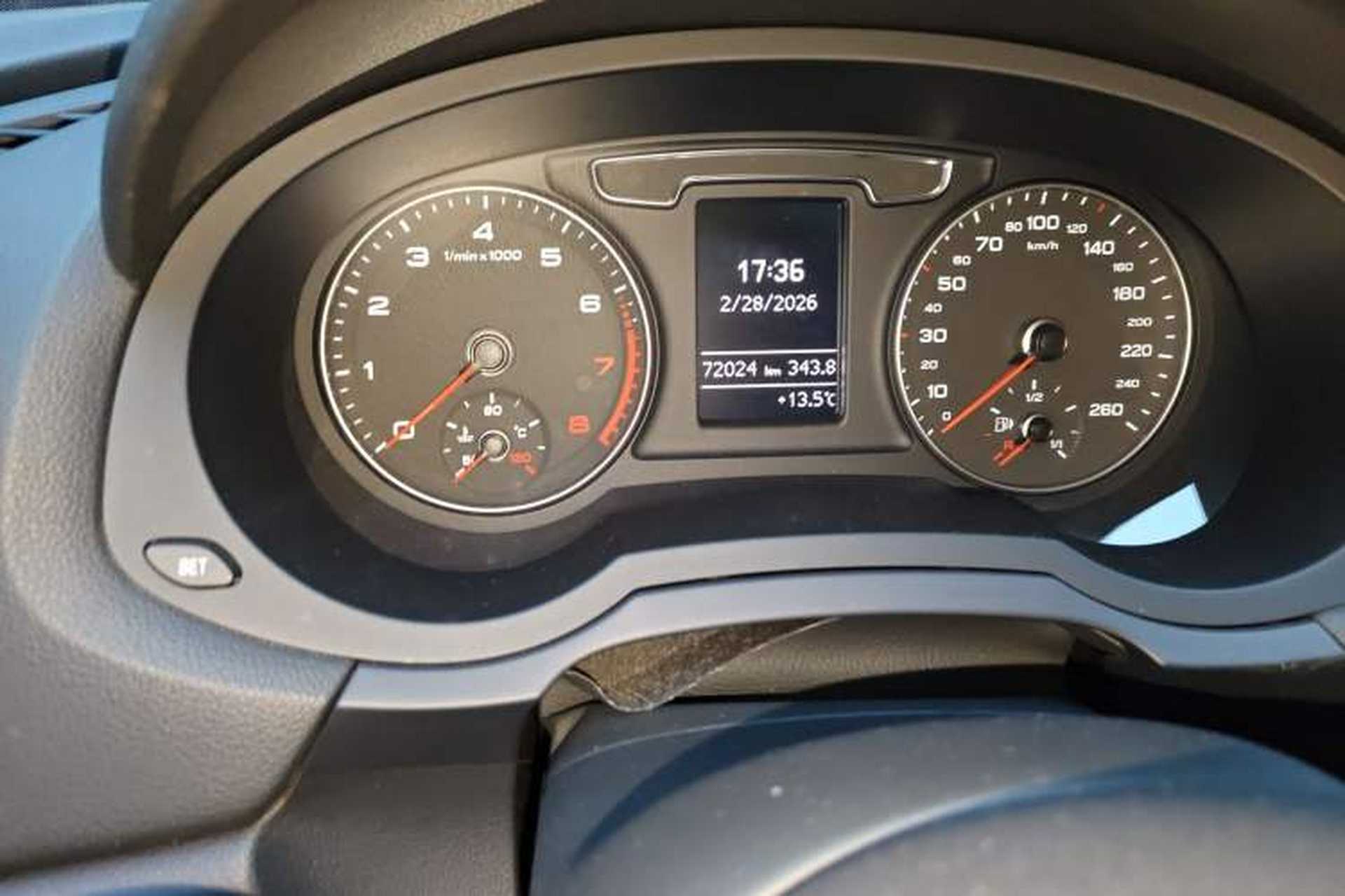 Used Audi Q3 2017 35 TFSI Fashion Model Odometer Close Up