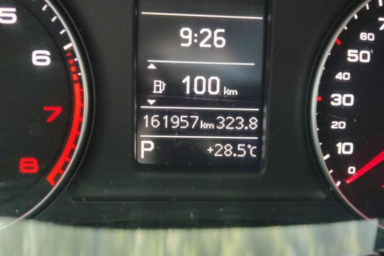 Used Audi Q3 2017 30 TFSI Fashion Model Odometer Close Up