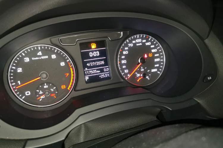 Used Audi Q3 2017 35 TFSI Fashion Model Odometer Close Up