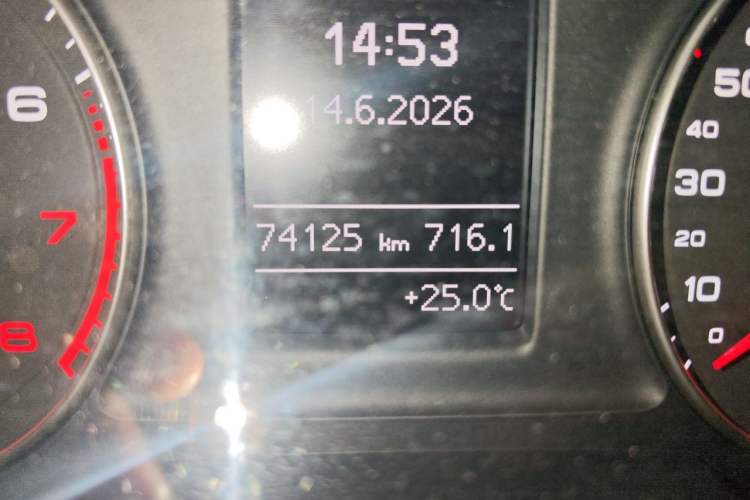 Used Audi Q3 2017 30 TFSI Fashion Model Odometer Close Up