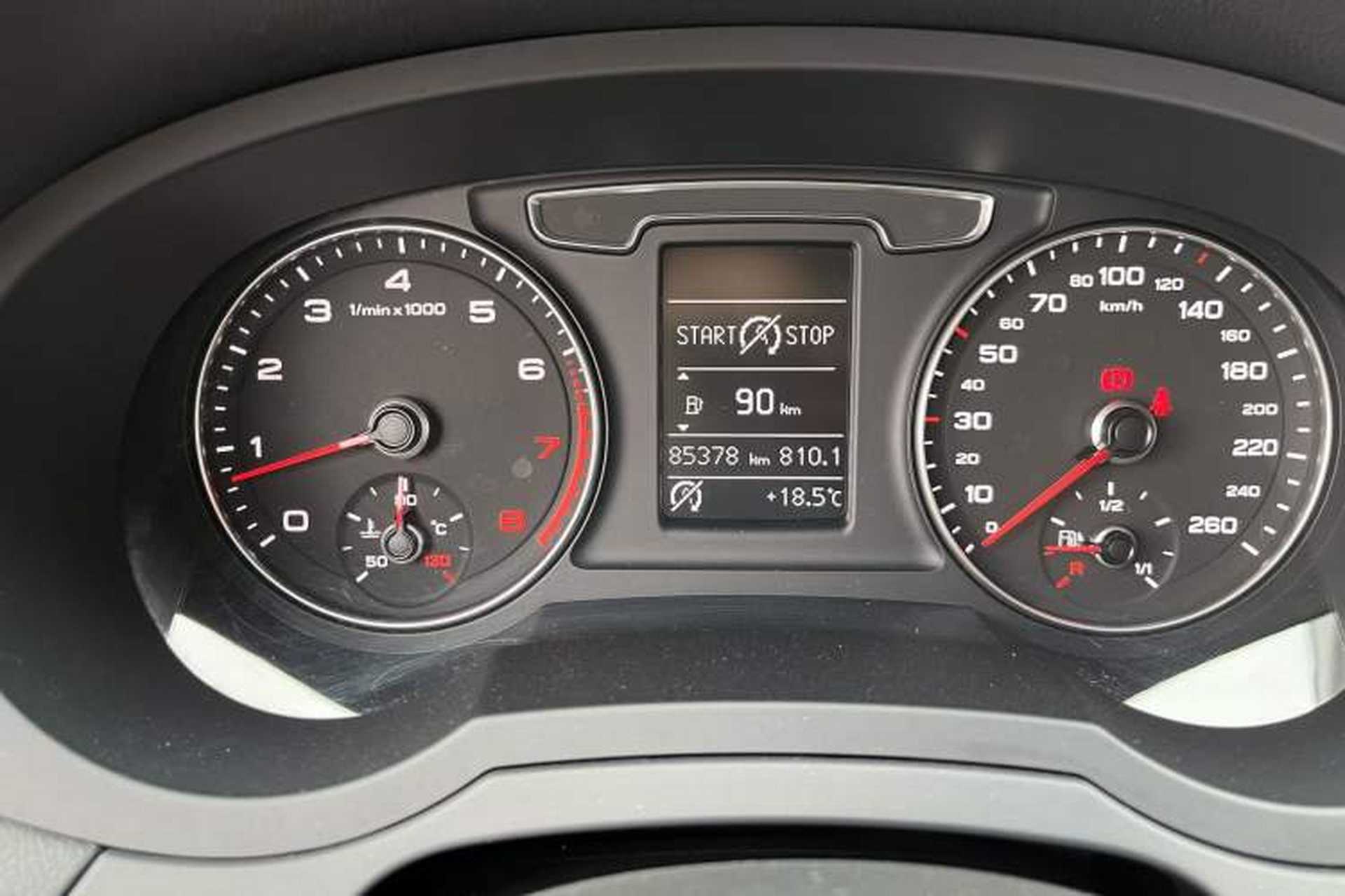 Used Audi Q3 2017 35 TFSI Fashion Model Odometer Close Up