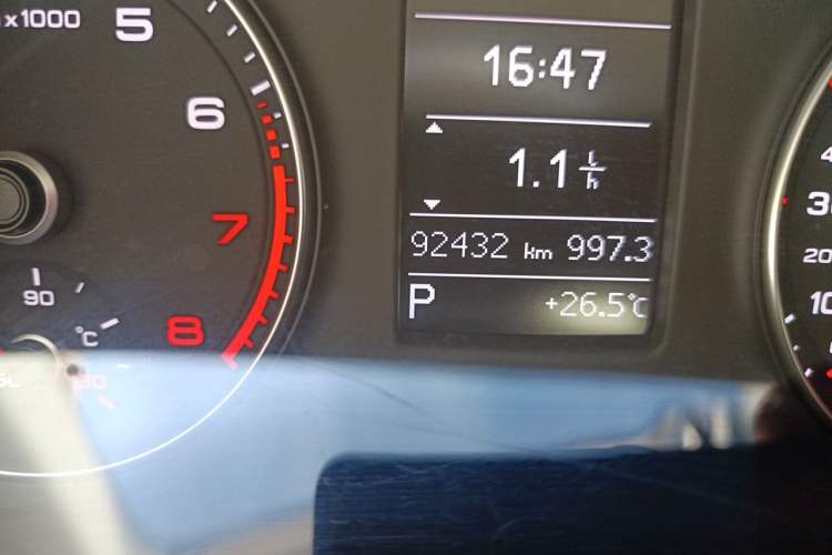 Used Audi Q3 2017 30 TFSI Fashion Model Odometer Close Up