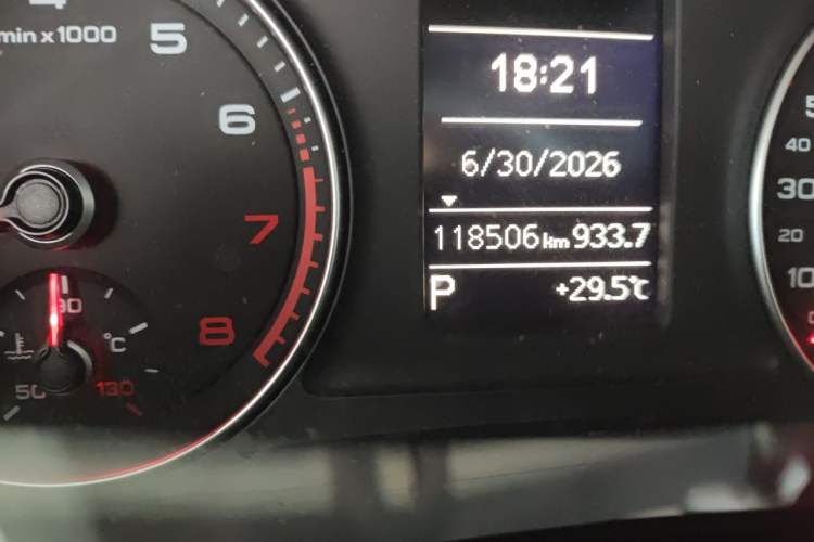 Used Audi Q3 2017 30 TFSI Fashion Model Odometer Close Up