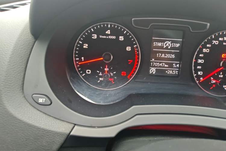 Used Audi Q3 2017 30 TFSI Fashion Model Odometer Close Up