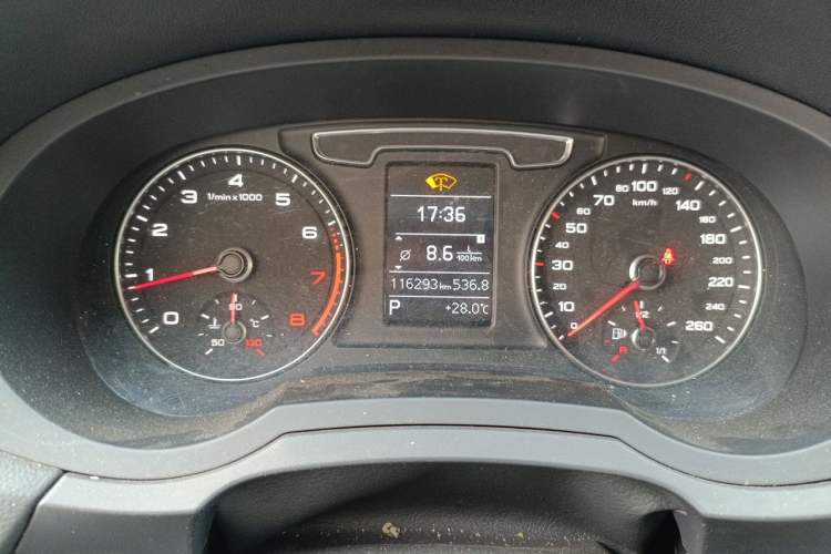 Used Audi Q3 2017 30 TFSI Fashion Model Odometer Close Up