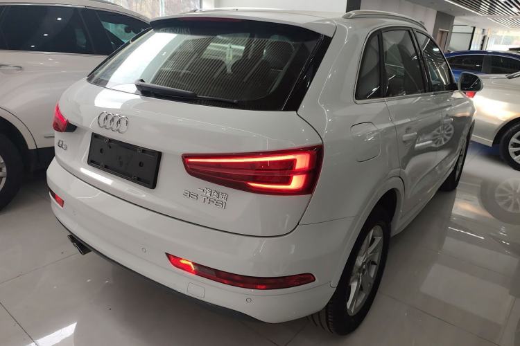 Used Audi Q3 2017 35 TFSI Fashion Model Rear Right 45 Deg