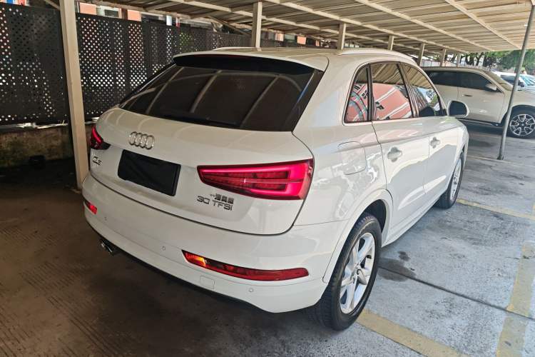 Used Audi Q3 2017 30 TFSI Fashion Model Rear Right 45 Deg