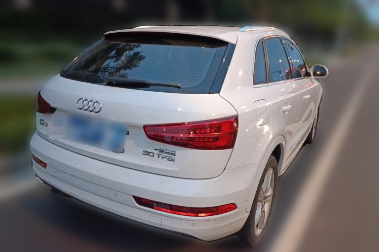 Used Audi Q3 2017 30 TFSI Fashion Model Rear Right 45 Deg
