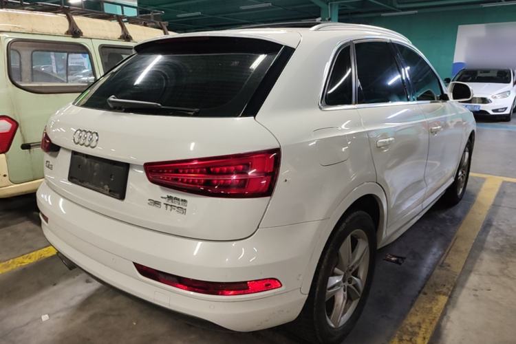 Used Audi Q3 2017 35 TFSI Style Edition Rear Right 45 Deg