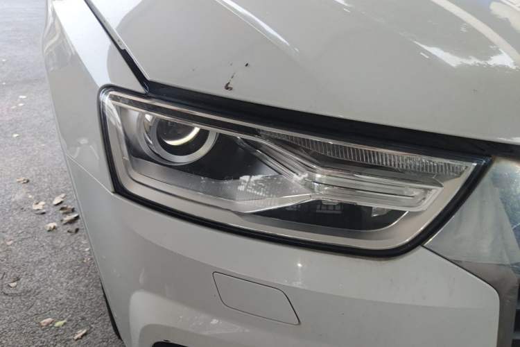 Used Audi Q3 2017 30 TFSI Fashion Model Right Front Headlight