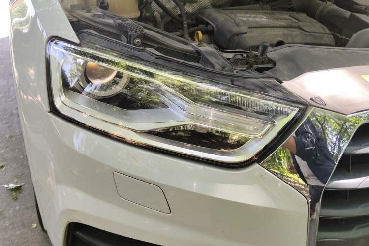 Used Audi Q3 2017 35 TFSI Fashion Model Right Front Headlight