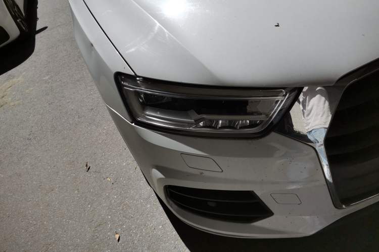 Used Audi Q3 2017 30 TFSI Fashion Model Right Front Headlight