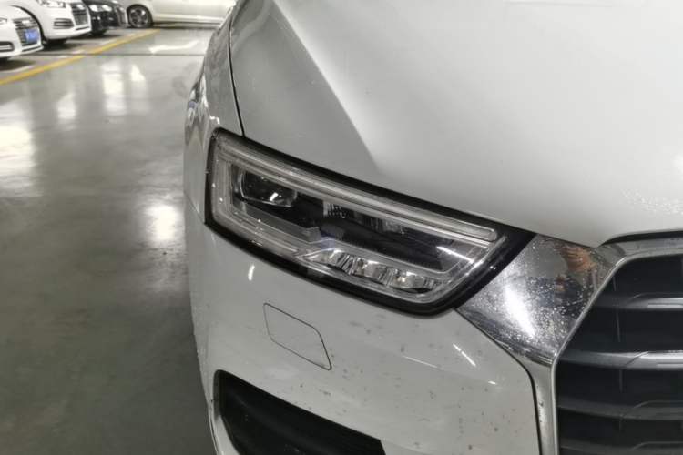 Used Audi Q3 2017 30 TFSI Fashion Model Right Front Headlight