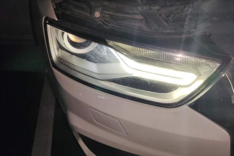 Used Audi Q3 2017 30 TFSI Fashion Model Right Front Headlight