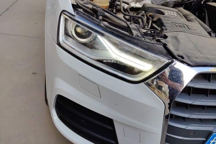 Used Audi Q3 2017 30 TFSI Fashion Model Right Front Headlight