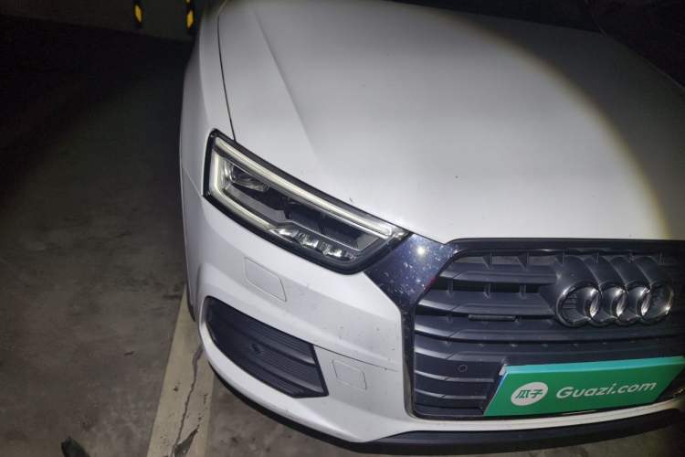 Used Audi Q3 2017 30 TFSI Fashion Model Right Front Headlight