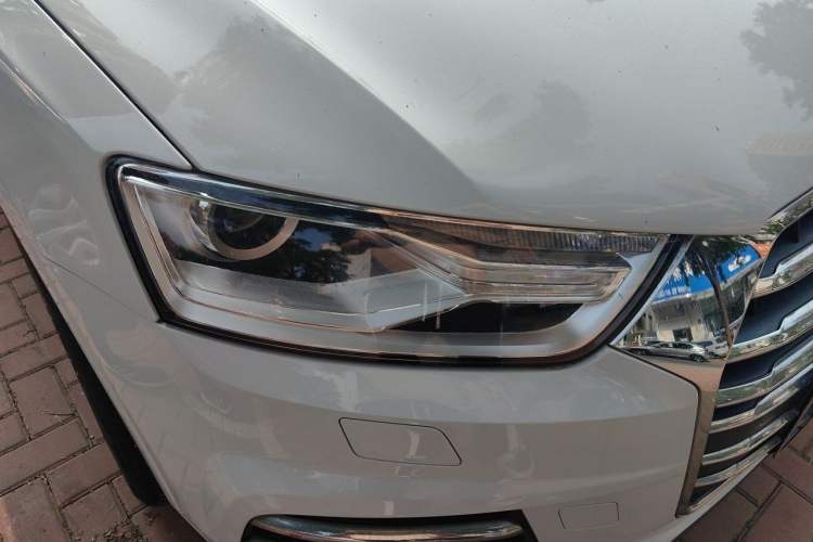 Used Audi Q3 2017 30 TFSI Fashion Model Right Front Headlight