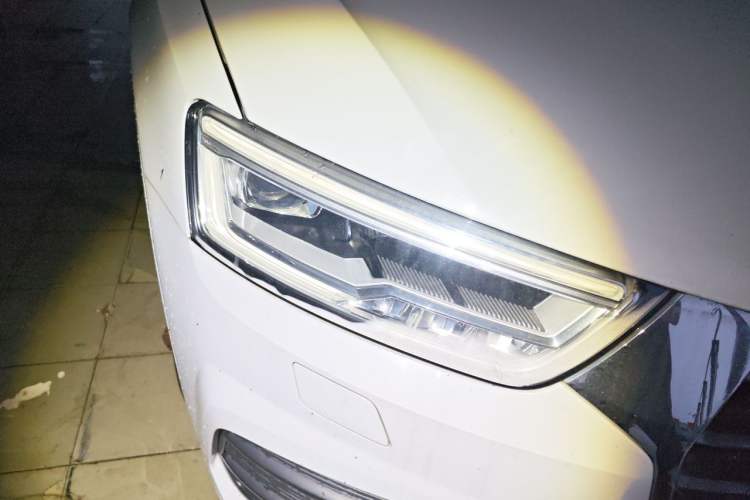 Used Audi Q3 2017 35 TFSI Fashion Model Right Front Headlight