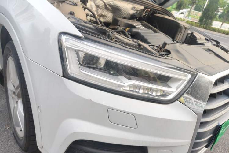 Used Audi Q3 2017 30 TFSI Fashion Model Right Front Headlight