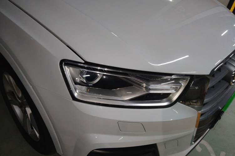Used Audi Q3 2017 30 TFSI Fashion Model Right Front Headlight