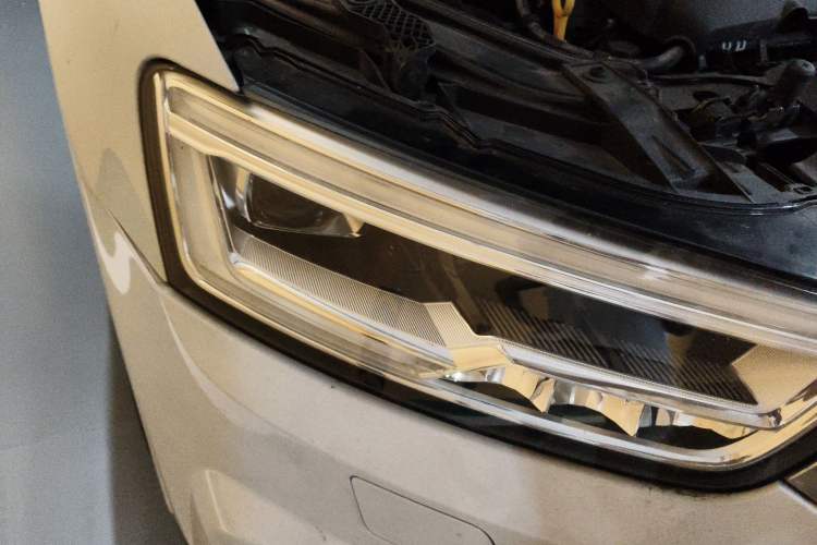 Used Audi Q3 2017 35 TFSI quattro all-wheel drive fashion model Right Front Headlight
