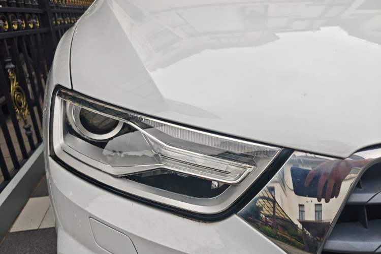 Used Audi Q3 2017 30 TFSI Fashion Model Right Front Headlight