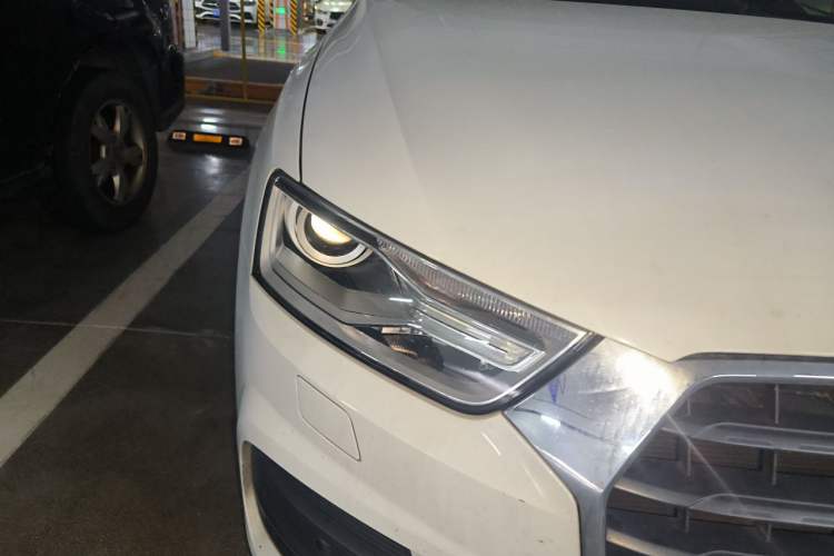 Used Audi Q3 2017 35 TFSI Fashion Model Right Front Headlight